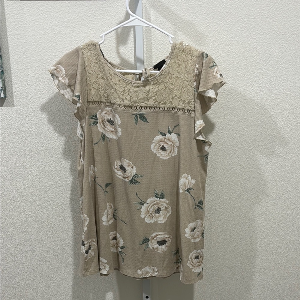 Torrid Floral Beige Women's Top